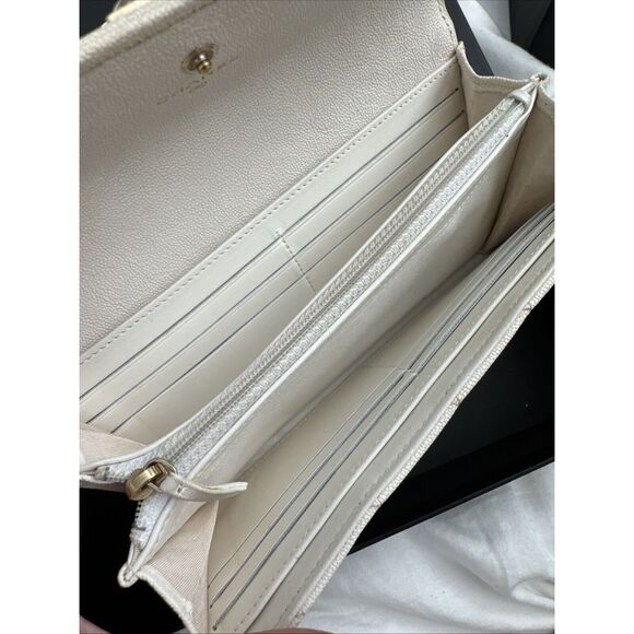 Chanel Boy Cream Beige Gold Tone Long Quilted Wallet W/box - Picture 13 of 16